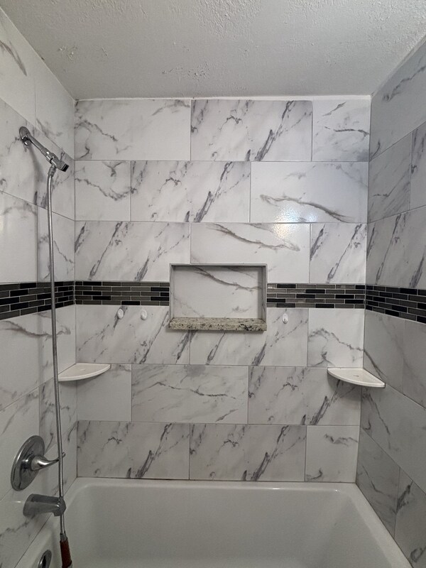 Building Photo - 1624 Coral Way