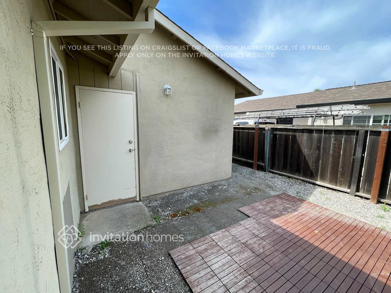 Building Photo - 1658 Ashwood Dr