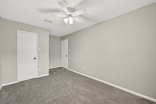 Building Photo - 14535 Misty Meadow Ln