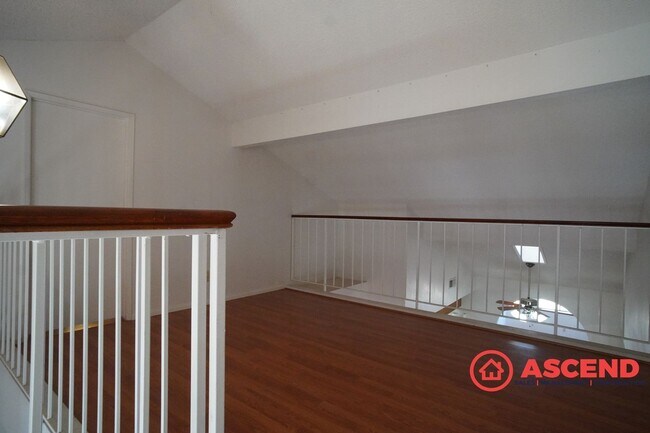 Building Photo - Splendid Home In East Bakersfield!