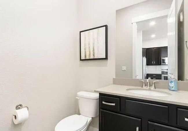Building Photo - Elegant Townhome in Loveland
