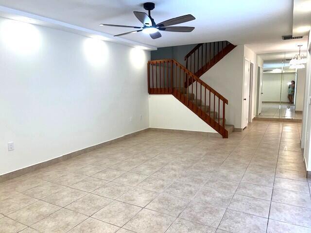 Building Photo - 2425 24th Ct