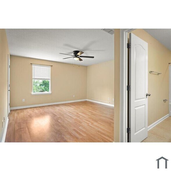 Building Photo - 408 Walnut Dr