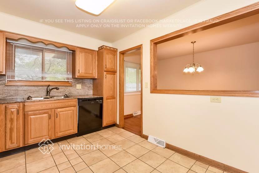 Building Photo - 410 Langford Dr