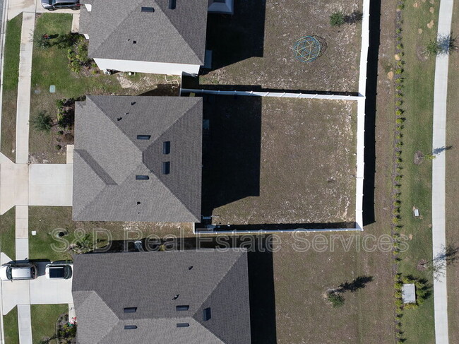 Building Photo - 3883 Resting Robin Ave