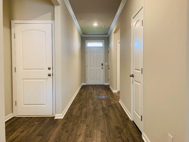 Building Photo - $750 off 1st month with 15 month lease.  A...
