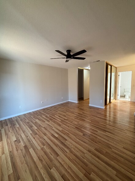 Building Photo - 3733 Chippewa St