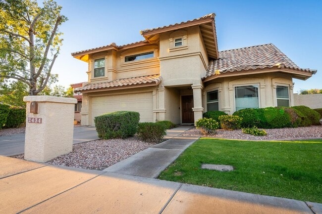 Building Photo - 2434 W Lompoc Ave