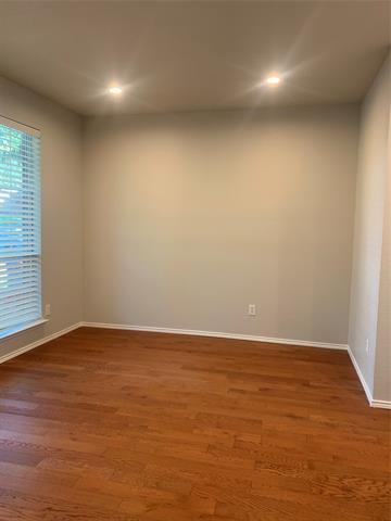 Building Photo - 2021 Whitney Bay Dr
