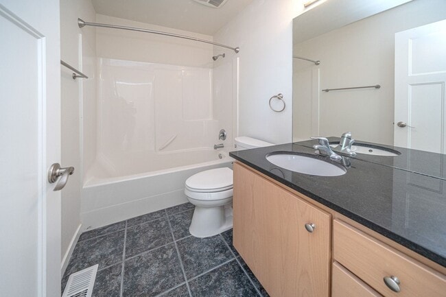 Building Photo - Beautiful Modern Home In Liberty Lake