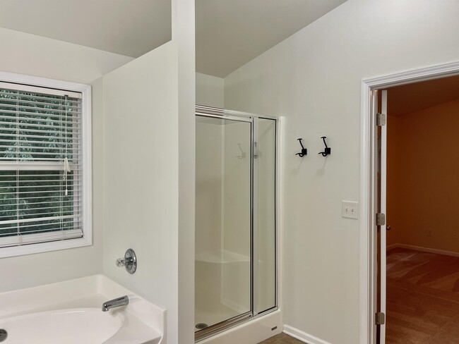 Building Photo - 2673 Winslow Ridge Dr NE