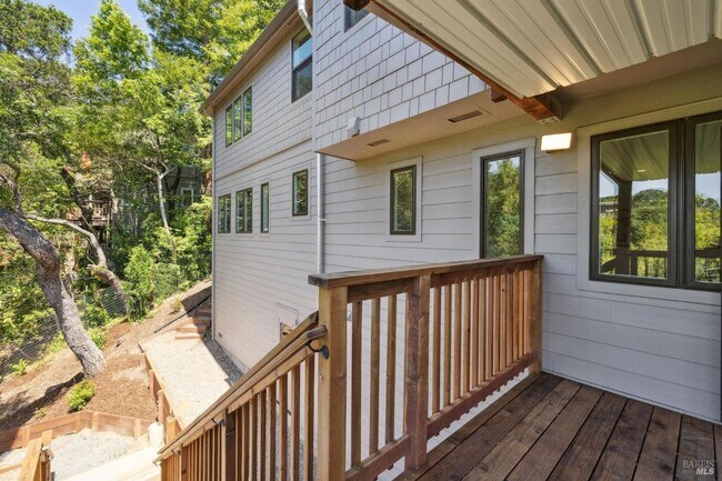 Building Photo - Newly Renovated Ross Four Bedroom & Three Bathroom Home on 1/2 acre with AC and Views