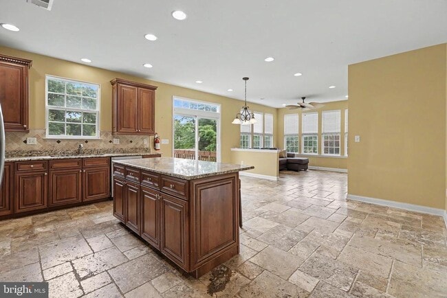 Building Photo - 228 Leffler Cir