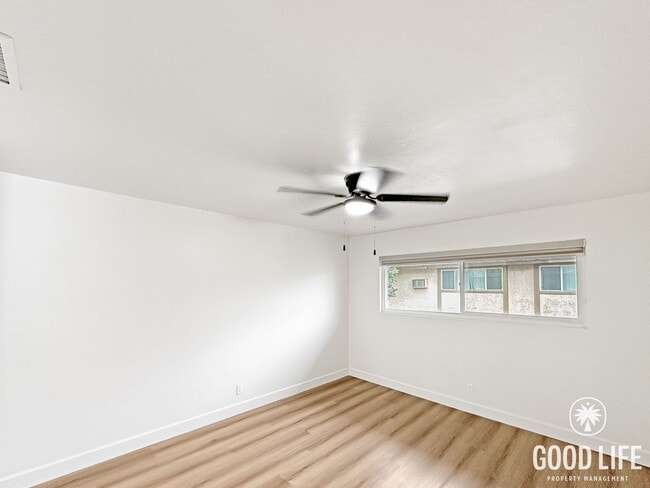 Building Photo - PRICE REDUCTION! 2BR in Gated Community | Pool, Jacuzzi & Balcony