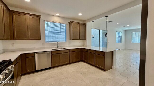 Building Photo - 9741 W Catalina Dr