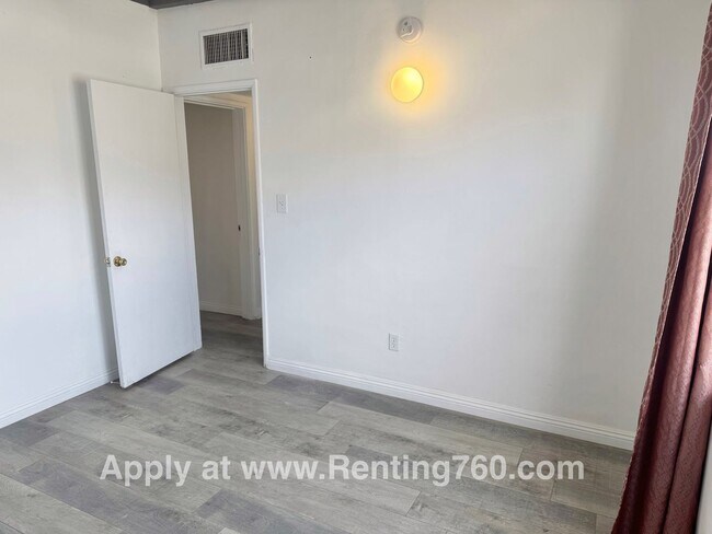Building Photo - 6462 Palo Verde Ave