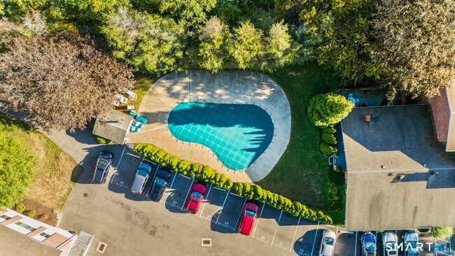 Building Photo - 28 Mill Hill Rd