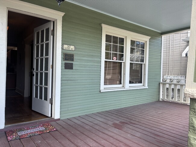 Building Photo - 347 Cottage Ave