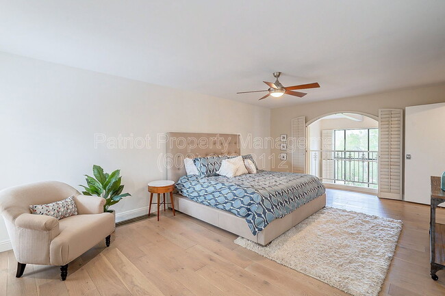 Building Photo - 8602 E Vista Del Lago