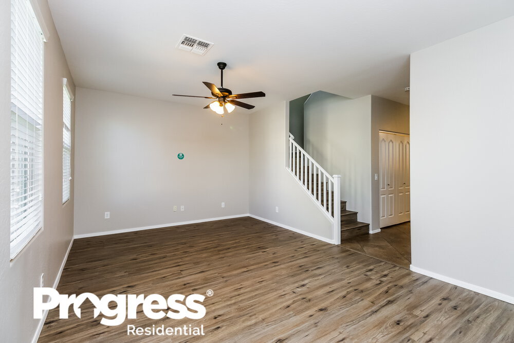 Building Photo - 4145 E Carla Vista Dr