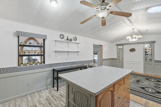 Building Photo - 2237 W Foothill St