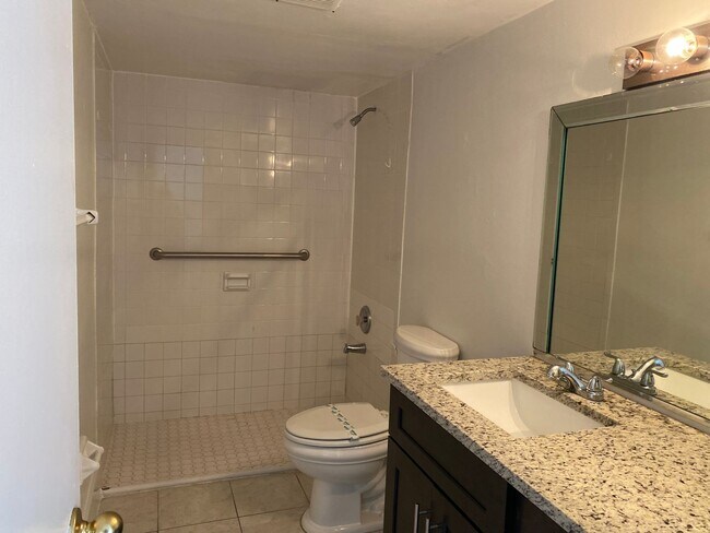 Building Photo - Weatherly Condominiums