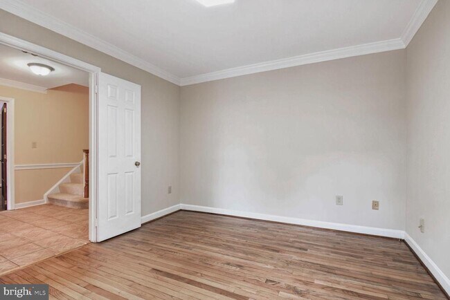 Building Photo - 8217 Lochinver Ln