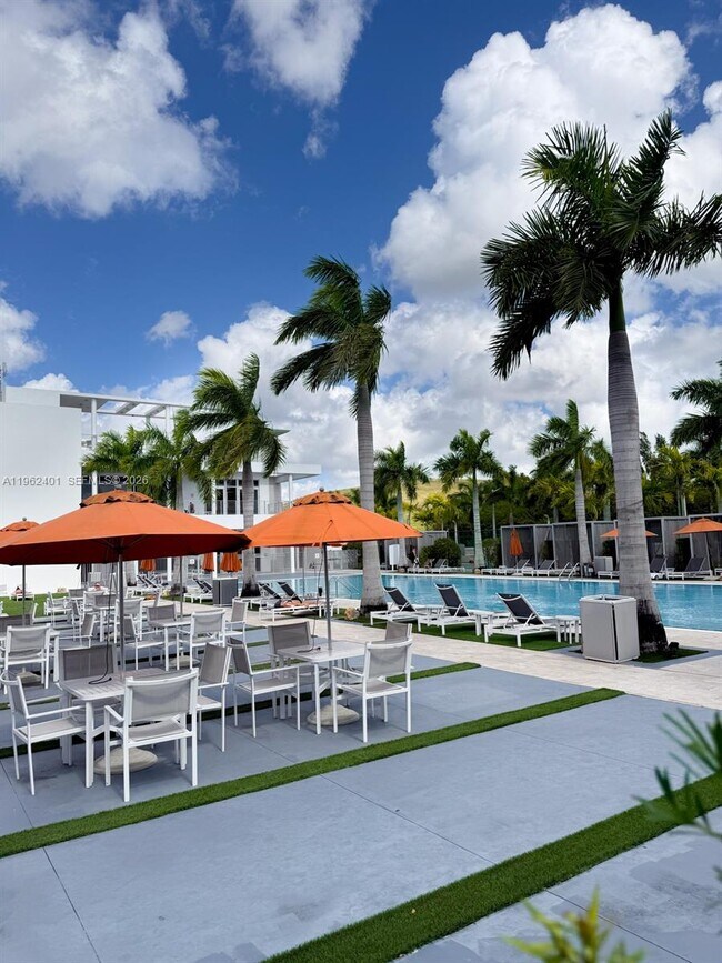 Building Photo - 6416 NW 102nd Ct