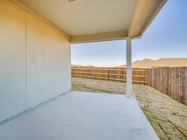 Building Photo - 16812 Marcello Dr