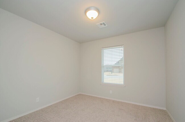 Building Photo - 4 Bed, 2.5 Bath, 3 Car Garage Beauty In Desirable Brighton Village In BA!