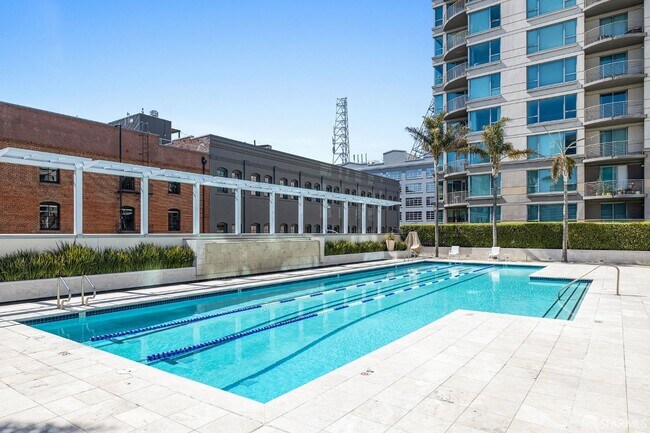 Building Photo - 229 Brannan St