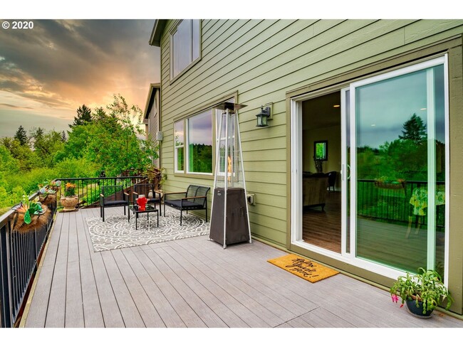 Building Photo - Beautiful Beaverton 4 Bed 2.5 Bath include...