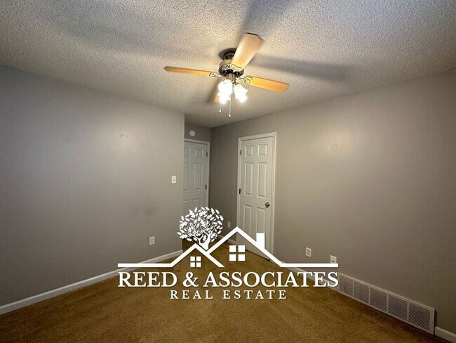 Building Photo - Cordova Home Located off of Houston Levee!