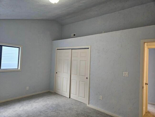 Building Photo - 2320 3rd St S