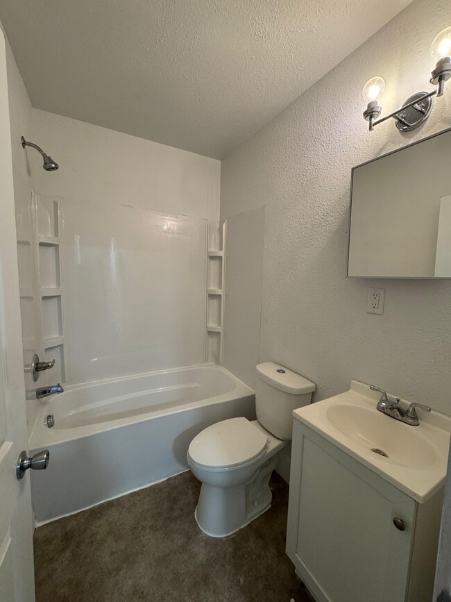 Building Photo - 542 N Scott St