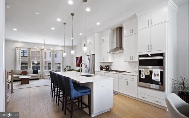 Building Photo - 22143 Penelope Heights Terrace