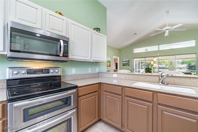 Building Photo - 4122 Olde Meadowbrook Ln