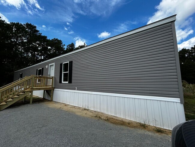 Building Photo - 127 Hubert Blvd
