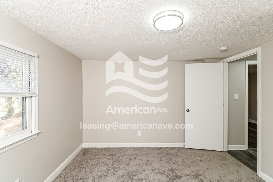 Building Photo - 1607 Lee St