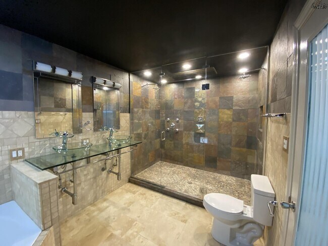 Building Photo - 4514 Shady Ln