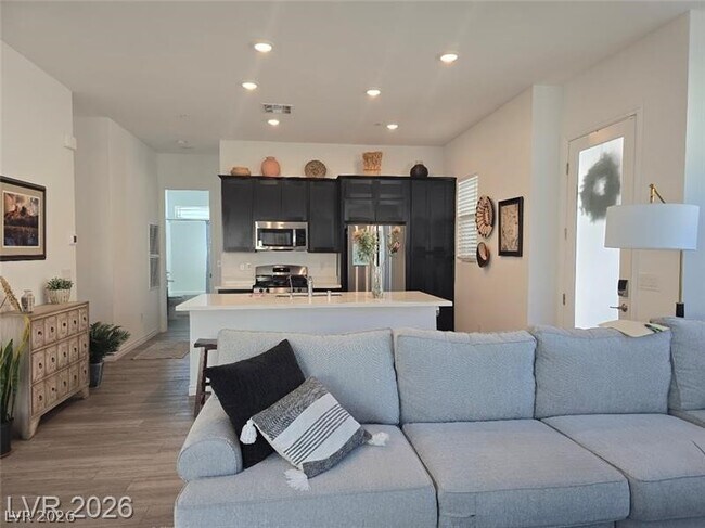 Building Photo - 905 Belleforte Ln