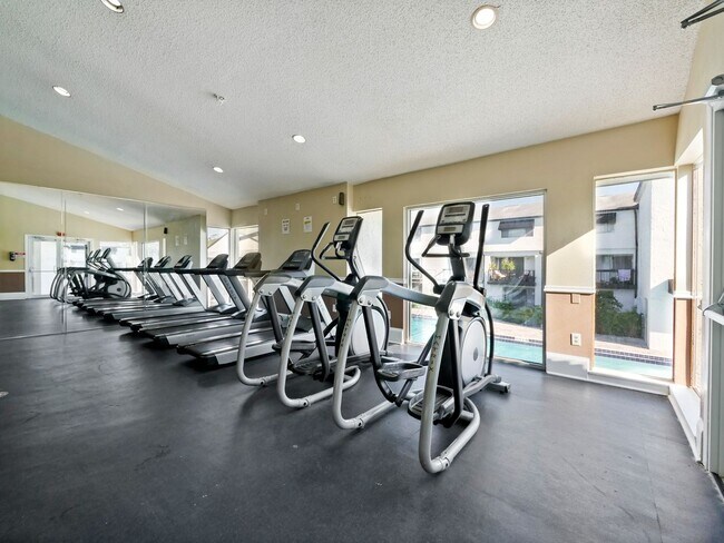 Building Photo - $1,225 |1 bedroom 1.5 bath town home style...