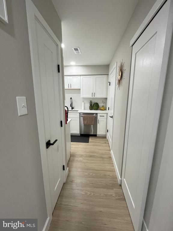 Building Photo - 402 Mulberry Cove