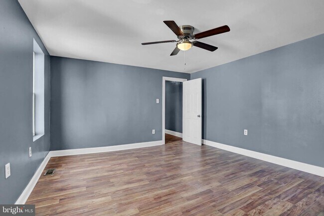 Building Photo - 426 N Belnord Ave