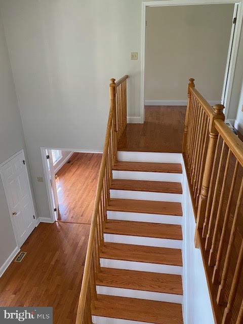 Building Photo - 8 Poplar Ct