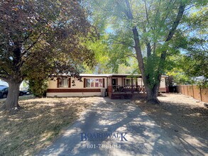 Building Photo - Marvelous Mobile Home in PG!