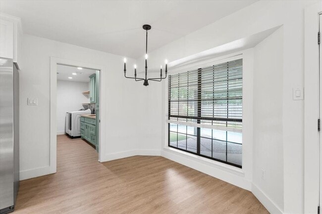 Building Photo - 7405 Attar Cove