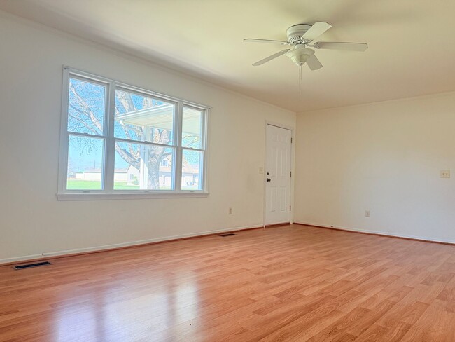 Building Photo - Welcome Home to Harrington: 3-Bedroom Oasi...
