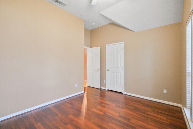 Building Photo - 2610 Easton Springs Ct