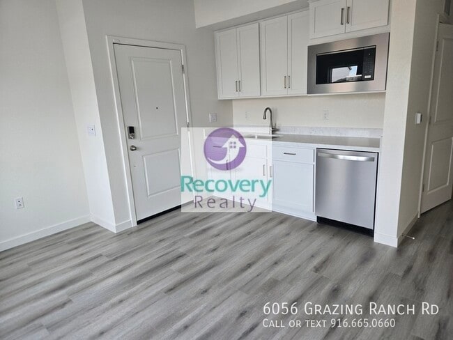 Building Photo - 6056 Grazing Rnch Rd